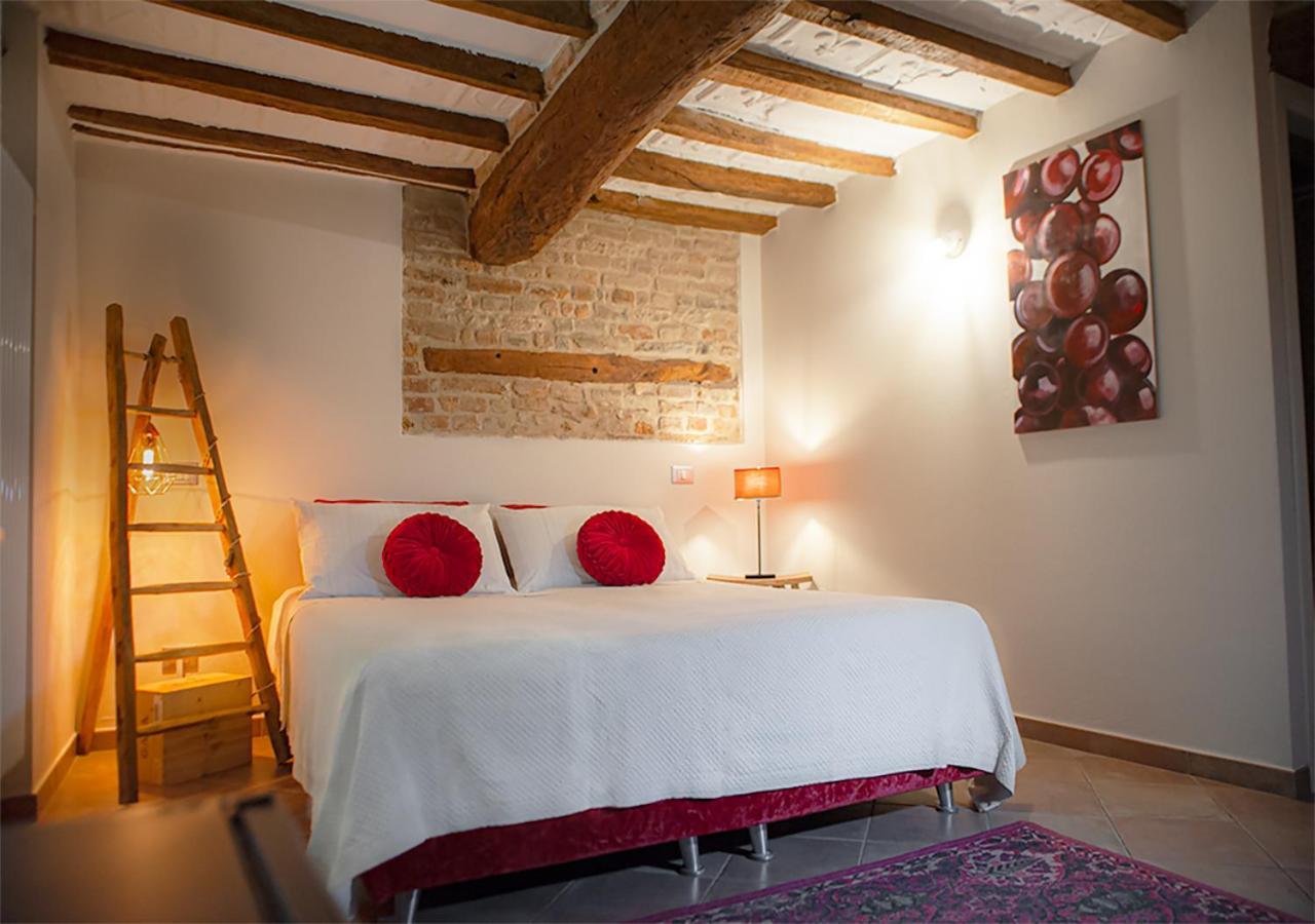 Il Giardino Sul Tetto B&B 구아레네 외부 사진